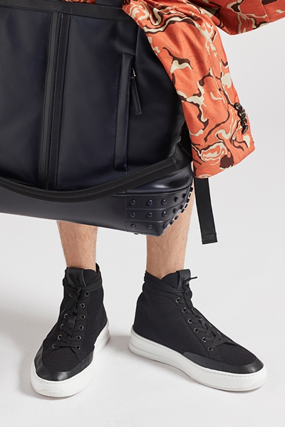 مجموعة Tod’s الرجالية لربيع وصيف 2020... تصاميم خفيفة بجودة عالية